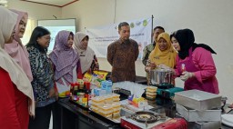 Cegah Stunting, Solusi Bangun Indonesia Dukung Pelatihan Pengolahan Makanan Lokal Sehat di Tuban Jawa Timur