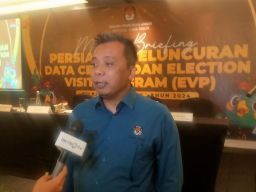 Pantau Perkembangan Hasil Pilkada Serentak 2024 KPU Jatim Luncurkan Data Center