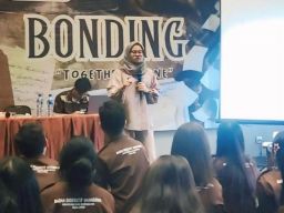 Gelar Seminar Kebangsaan, Team Bonding BEM Ubaya Hadirkan Ketua YPTA dan Dosen Ilmu Komunikasi Untag