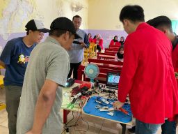 KKN Untag Surabaya Hadirkan Alarm Panik, Inovasi Murah untuk Keamanan RW 10 Tambaksari