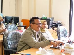 Kinerja Gemilang, PT SIER Serahkan Deviden Rp16,59 Miliar ke Pemkot Surabaya