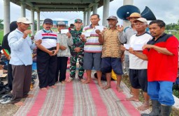 Babinsa dan PPL Kemloko Ikuti "Jagong Petani" Diskusi Bersama Kelompok Tani Sido Makmur