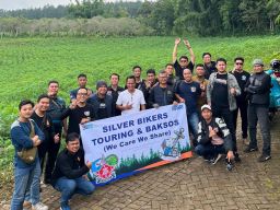 Silver Bikers Touring & Baksos, BRI Bikers Community Berbagi Kebahagiaan di Desa Siridomo Pasuruan