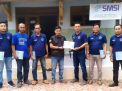 Ketua SMSI Bondowoso Serahkan Sertifikat UKW