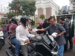 JUDES Surabaya Gelar Bagi Takjil dan Buka Puasa, Pererat Solidaritas Wartawan