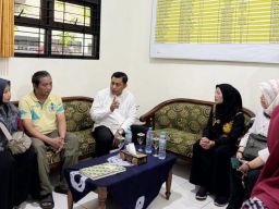 Terima Laporan Perundungan, Abdul Ghoni Sidak Sekolah Dasar di Surabaya