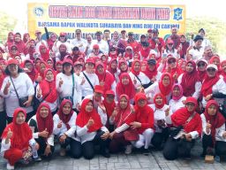 Senam 1000 Lansia Dukuh Pakis: Johari “Memuliakan Orang Tua, Memuliakan Rakyat”