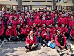 Unipra Surabaya Terjunkan Mahasiswa KKN, Angkat Tema Kampung Berdaya