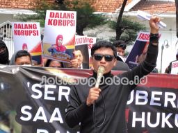 JAKA Jatim Sebut Eksekutif Terlibat Dugaan Korupsi Dana Hibah, Minta KPK Jangan Tebang Pilih