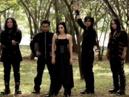 “Dreamer – Keabadian”, Janji Cinta Abadi dalam Balutan Lirik Puitis