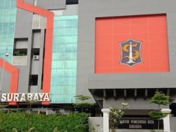 Kebijakan Kerap Bikin Gaduh, Bimo Sebut Komunikasi Publik Pemkot Surabaya Sangat Lemah 