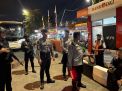 Ops Lilin Jaya 2025–2026, Petugas Posyan Terpadu Patroli Jalan Kaki di Terminal Bus Kalideres