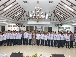 Eri Cahyadi Dorong PMI Surabaya Pertahankan Predikat Terbaik Nasional