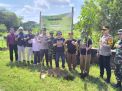 PWI Gresik Bergerak, Ratusan Pohon Produktif Ditanam di Kawasan Banjir Kali Lamong