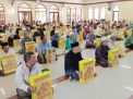 Kebahagiaan Warga Bondowoso Saat Menerima Kurma dari Ponpes Al-Ishlah di Ramadan 1447 H