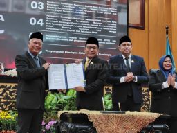 Tanpa Kehadiran Eri Cahyadi, Paripurna Sahkan KBS Jadi Perumda Wajibkan Lelang Ulang Direksi