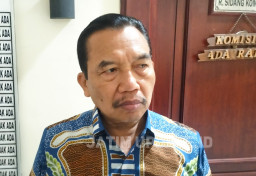 DPRD: Pemkot Tak Perlu Keder Tertibkan Utilitas Kabel Fiber Optik Melanggar Kendati Milik Korporasi Raksasa 