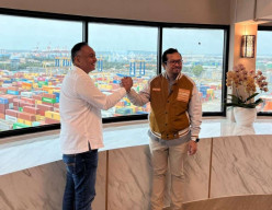 PT Terminal Petikemas Surabaya Perkuat Layanan Logistik Melalui Pembaruan Operasional dan Alat Bongkar Muat Handal