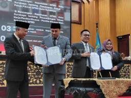 DPRD Surabaya Tetapkan Pokir, Empat Pansus Raperda Diperpanjang Masa Kerjanya