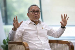 Zulhas Minta Sekolah Langsung Lapor ke SPPG Jika Menu MBG Tak Sesuai Standar