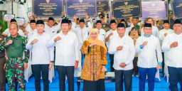 Khofifah Resmikan Revitalisasi 51 Sekolah di Lamongan dan Gresik, Total Anggaran Capai Rp69,7 Miliar