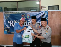 PWI dan Polres Bondowoso Santuni Sopir dan UMKM Terdampak Jembatan Sentong