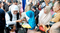 Pasar Murah Pemprov Jatim Sasar Permukiman, Warga Terbantu Harga Murah