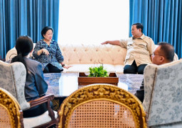 Pertemuan Hangat Prabowo dan Megawati