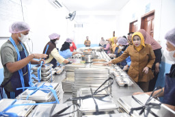 Sidak SPPG Kepuhkemiri, Wabup Sidoarjo Pastikan Program MBG Berjalan Optimal