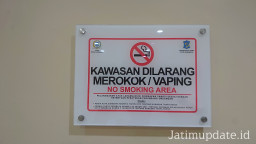 KTR di DPRD Surabaya, Sekwan: Ikuti Kebijakan Pemkot, Baktiono: Telat Sudah 7 Tahun Berlaku 