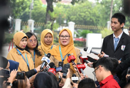 Guru dan Siswa SMKN 19 Jakarta Lakukan Kunjungan City Tour Ke Komplek Istana Negara