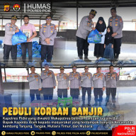 ‎Polres Pidie Salurkan Bantuan Logistik Kapolda Aceh untuk Korban Banjir