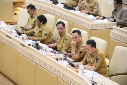 Mendagri Tito : Otsus dan Danais Wajib Diawasi