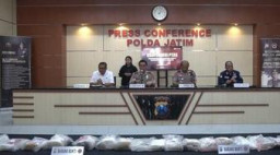 23 Bungkus Kokain Senilai Rp115 Miliar Ditemukan di Pantai Sumenep, Polisi Selidiki Jaringan Internasional