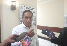Armuji Ditunjuk Plh Wali Kota Surabaya, Anas: Pastikan Roda Pemerintahan Tetap Berjalan