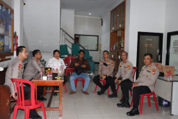 Kapolres Metro Jakarta Barat Cek Langsung Kesiapan Pengamanan Ibadah Kenaikan Yesus Kristus