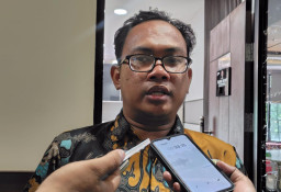 PKL Stren Kali Kepiting Audiensi ke DPRD Surabaya Tolak Penertiban