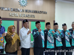 Hapus Kesan Eksklusif, Ketua DPRD Lanjutkan Silaturahmi ke PD Muhammadiyah Surabaya 