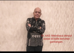 Kicaumania: Tentang Burung, Tentang Kita