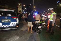 44 Personel Gabungan Sisir Titik Rawan Kejahatan Jalanan di Jakarta Barat