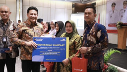 Bupati Subandi Serahkan SK Pensiun kepada 118 PNS, Minta Tetap Aktif Berkarya untuk Masyarakat
