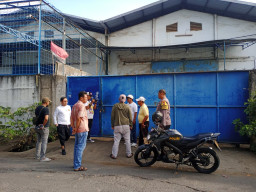 Respon Cepat Aduan Informasi, Polsek Kalideres Cek Dugaan Gudang Pengemasan Oli Palsu di Kamal