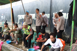 Meriahkan Hari Bhayangkara ke-80, Polsek Kembangan Gelar Lomba Mancing Bersama Masyarakat