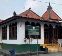 Menyusuri Jejak Sejarah di Masjid Pathok Negoro Dongkelan