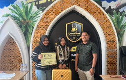Sinergi Kabar Madura dan Imawa Tour, Berangkatkan Pemenang JJS Umrah dengan Pelayanan Prima