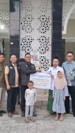 Perum BULOG Jember Laksanakan Penyaluran Bantuan Tanggung Jawab Sosial dan Lingkungan (TJSL) Di Masjid Al Mubarokah