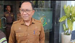 Sekda Nganjuk Nur Solekan Datangi Kejari Nganjuk, Diperiksa Sebagai Saksi