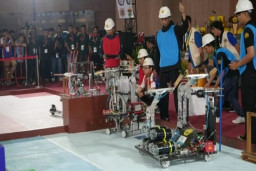 Jadi Tuan Rumah KRAI 2026, UNEJ Persembahkan Juara Tiga Lewat Robot Lahbako-San