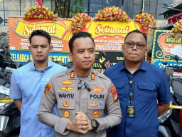 Terbongkar! 12 Motor Diduga Hasil Curian Hendak Diseberangkan ke Sumatera, Polisi Amankan Truk Pengangkut