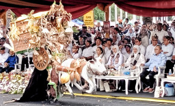 Banyuwangi Ethno Carnival 2026 Kembali Mendunia, Khofifah Puji Kreativitas Pelaku Budaya